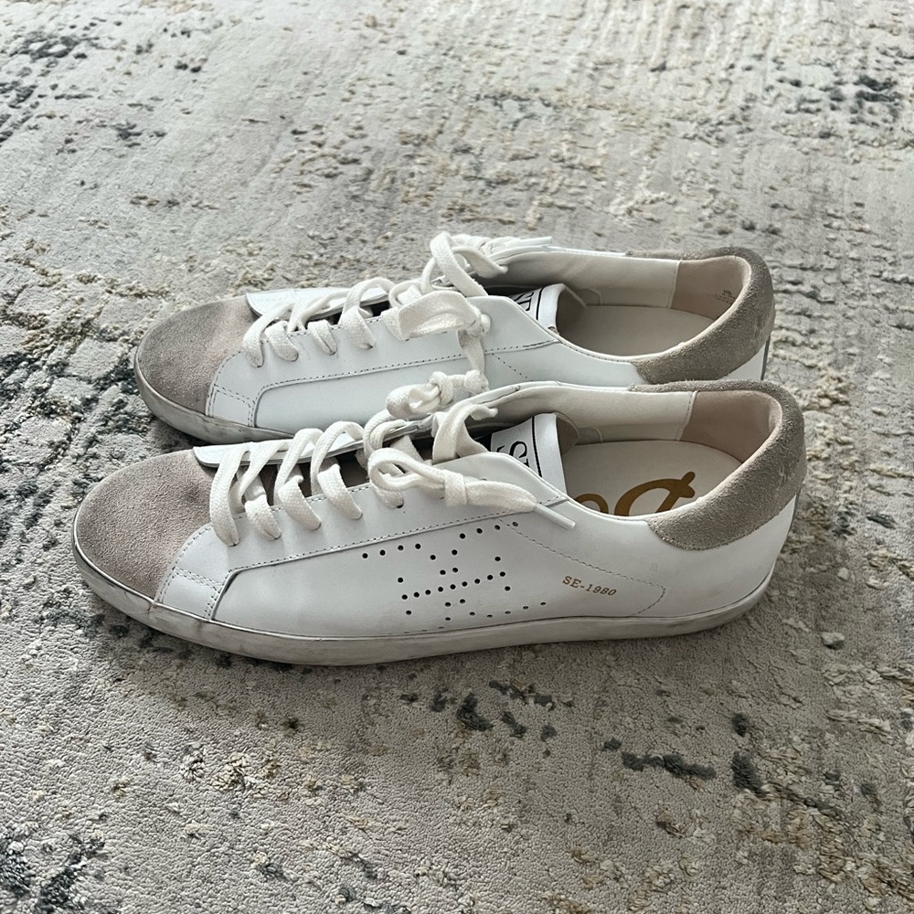 Sam Edlelman Aubrie Sneaker